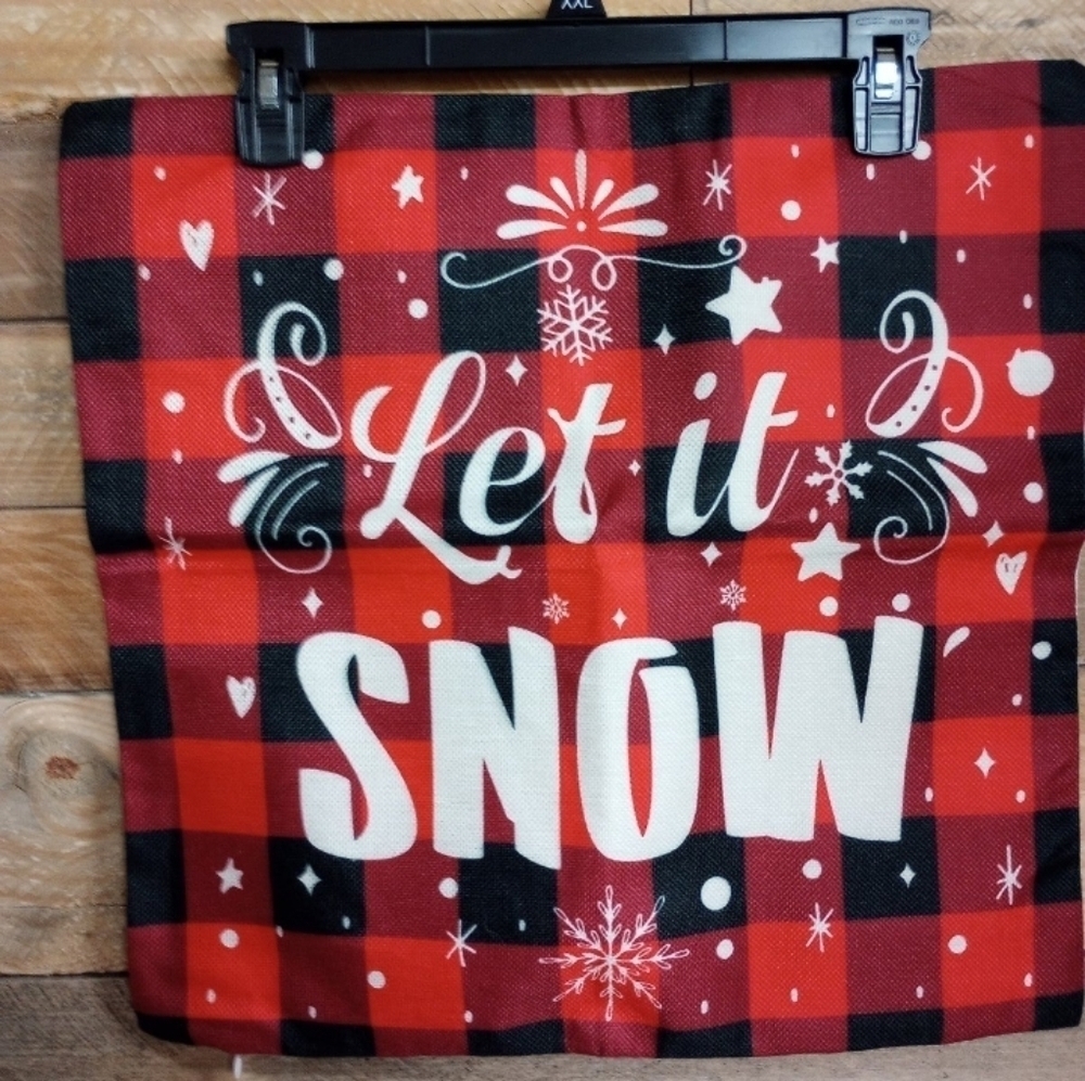 Set of 4 17" Square decorative pillow case covers Christmas holidays.